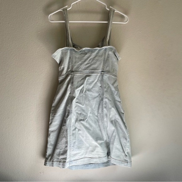 Blank NYC Give Way My Heart light wash denim cut out mini dress - Picture 3 of 11